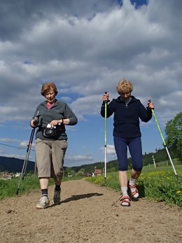 Nordic Walking II. Po valašských kopcoch._1088