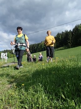 Nordic Walking II. Po valašských kopcoch._1111