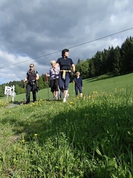 Nordic Walking II. Po valašských kopcoch._1122