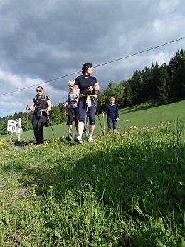 Nordic Walking II. Po valašských kopcoch._1123