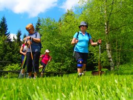 Nordic Walking II. Po valašských kopcoch._1180