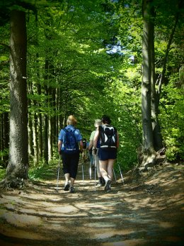 Nordic Walking II. Po valašských kopcoch._1254